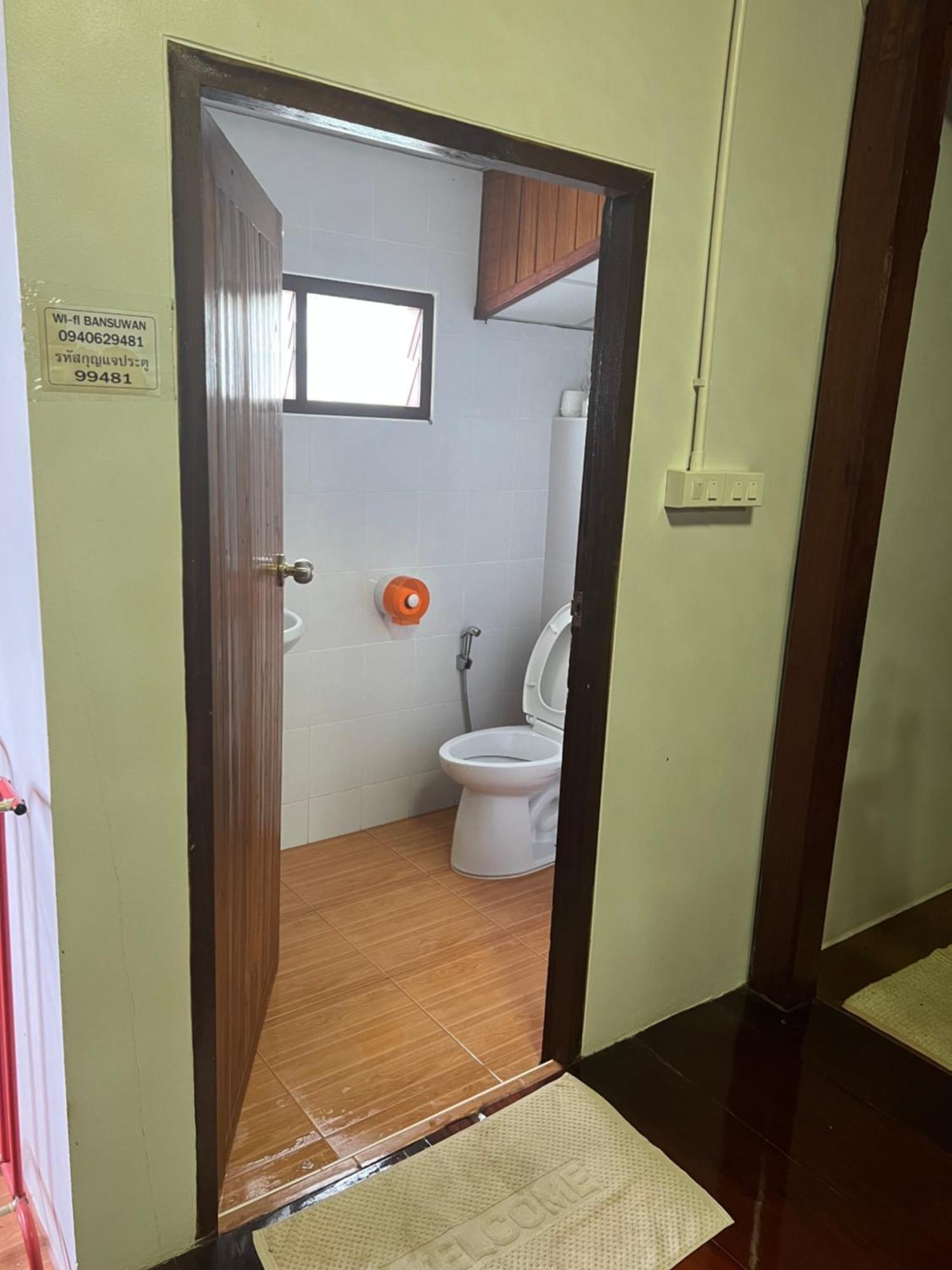 Bansuwan Homestay Amphawa Exteriör bild