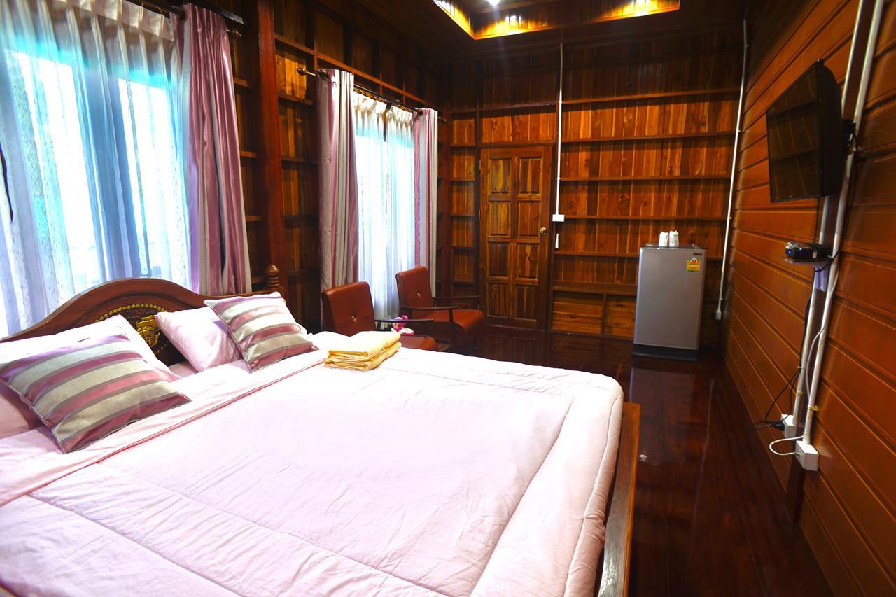 Bansuwan Homestay Amphawa Exteriör bild