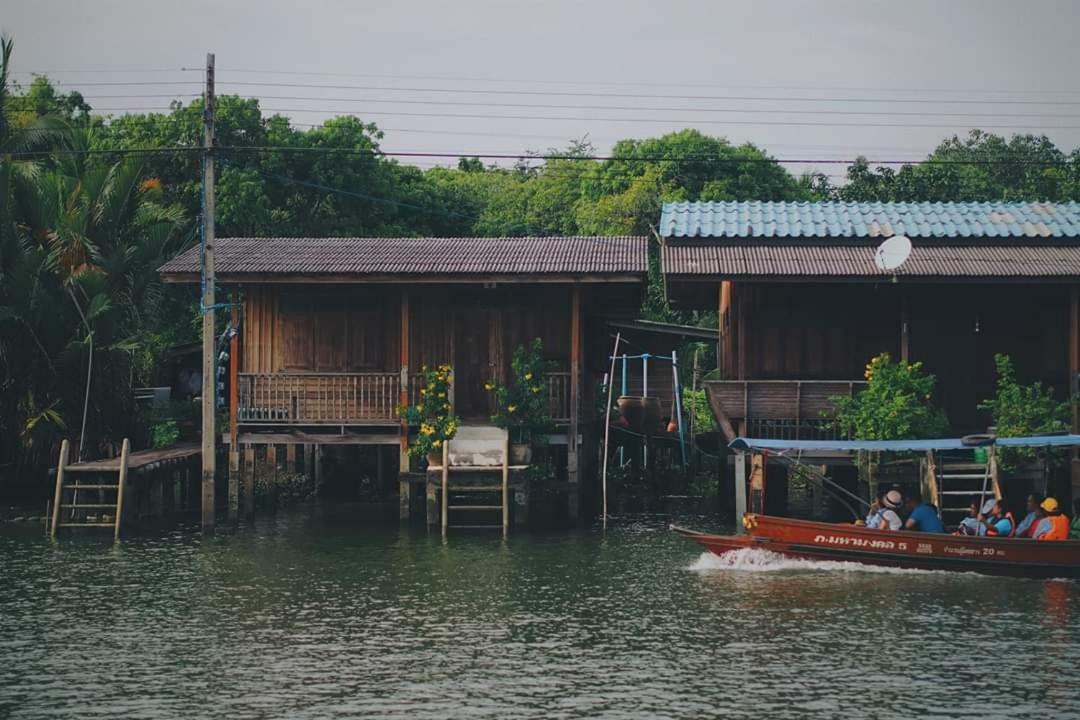 Bansuwan Homestay Amphawa Exteriör bild
