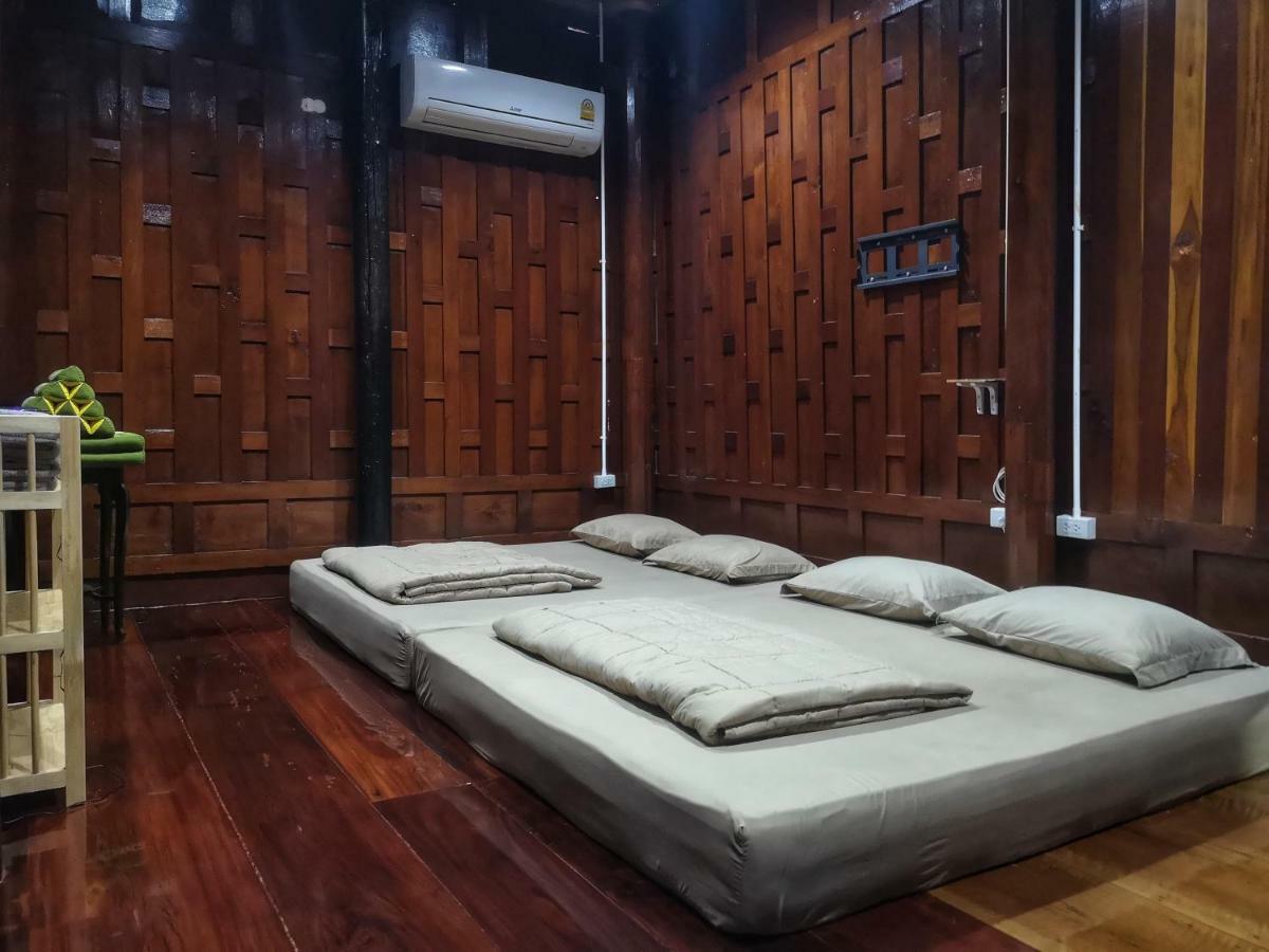 Bansuwan Homestay Amphawa Exteriör bild