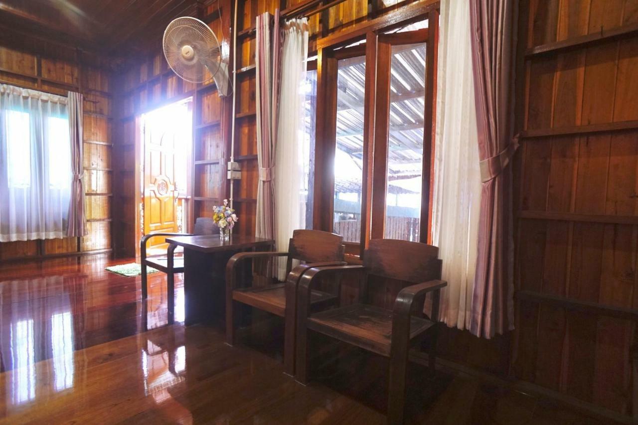Bansuwan Homestay Amphawa Exteriör bild
